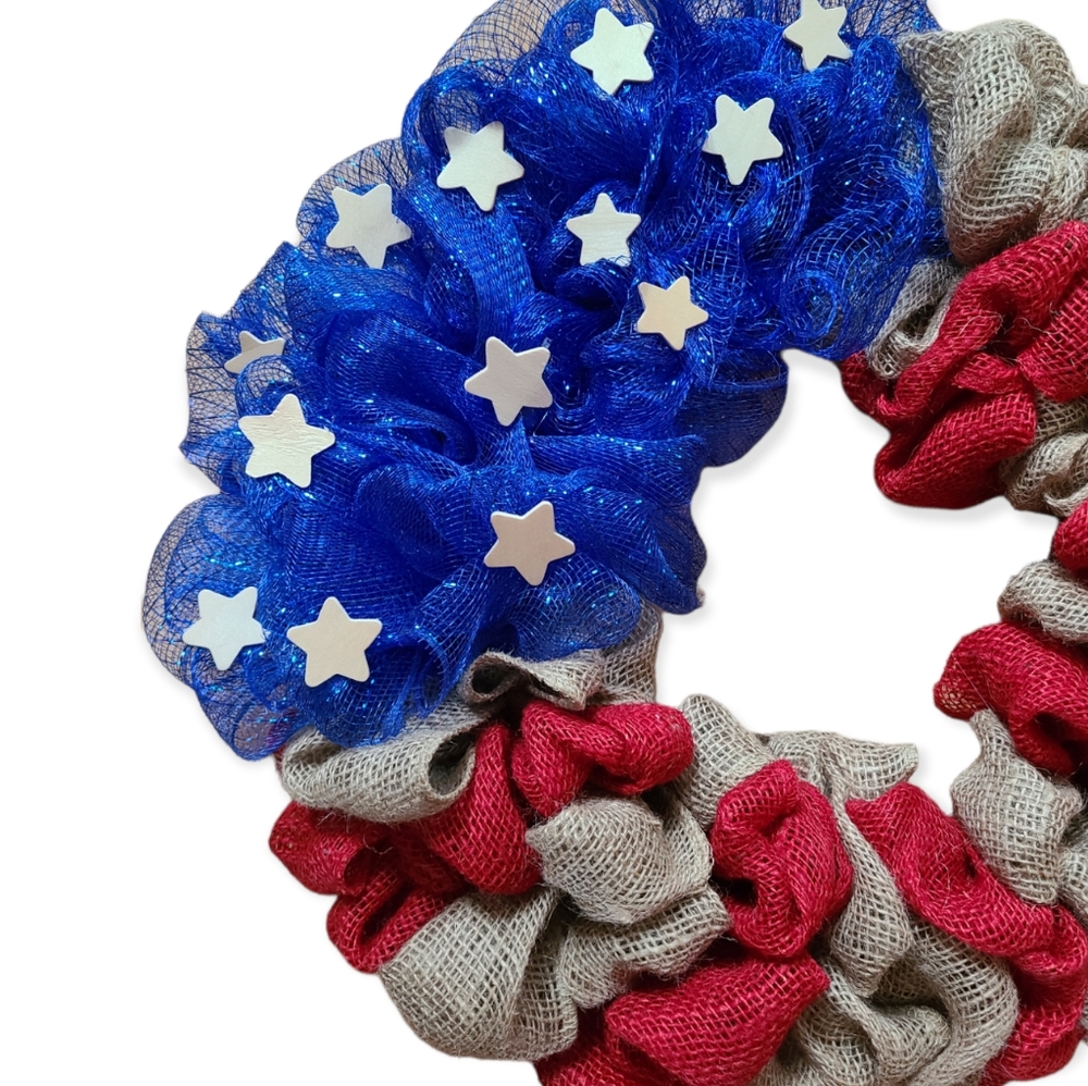 HANDMADE AMERICAN FLAG RUSTIC BURLAP WREATH - Picture 2 of 3